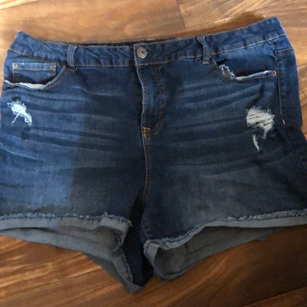 High waisted, distressed  denim shorts.